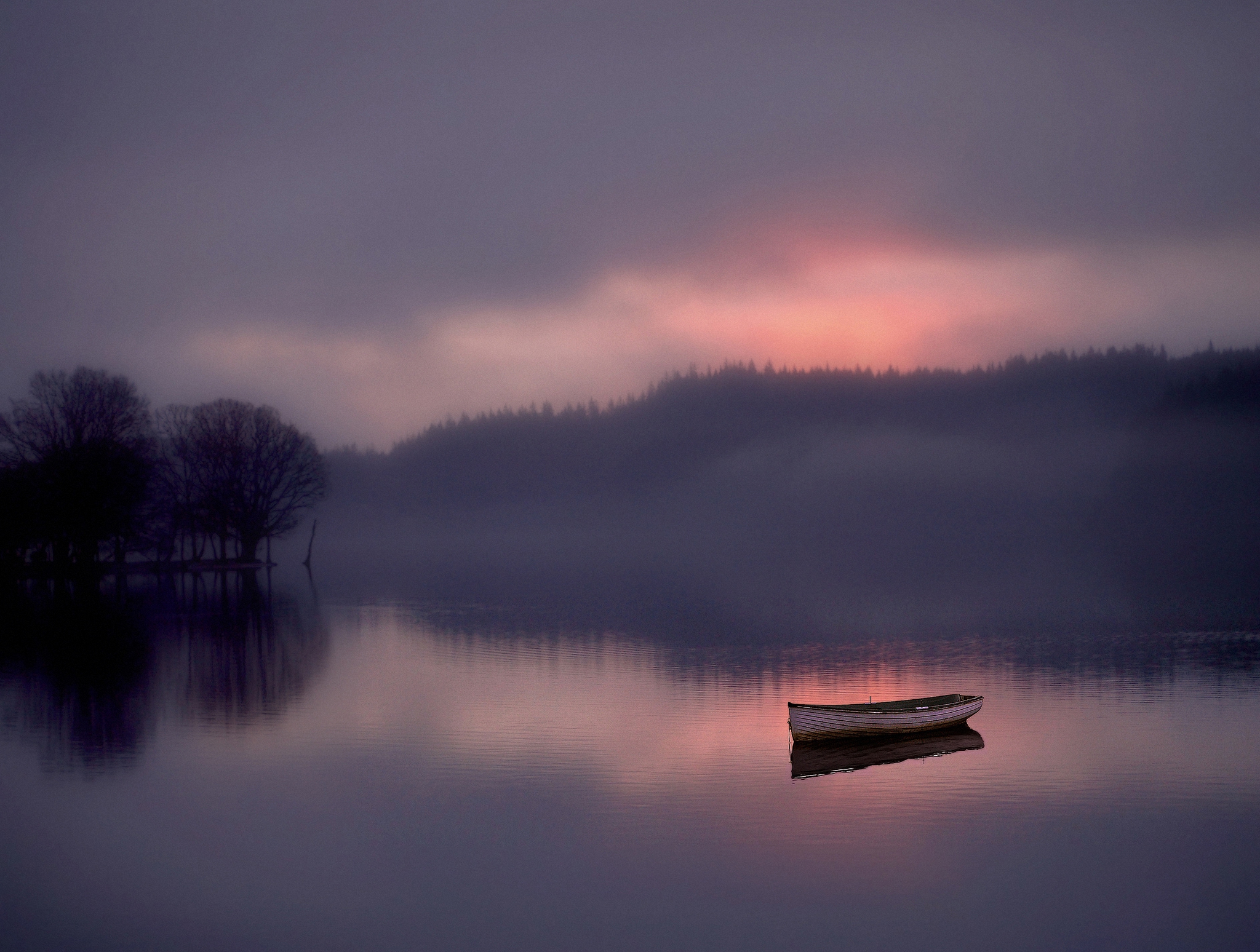 2026 世界杯揭幕战战术前瞻：东道主美国队如何防守来自欧洲的闪电反击？
